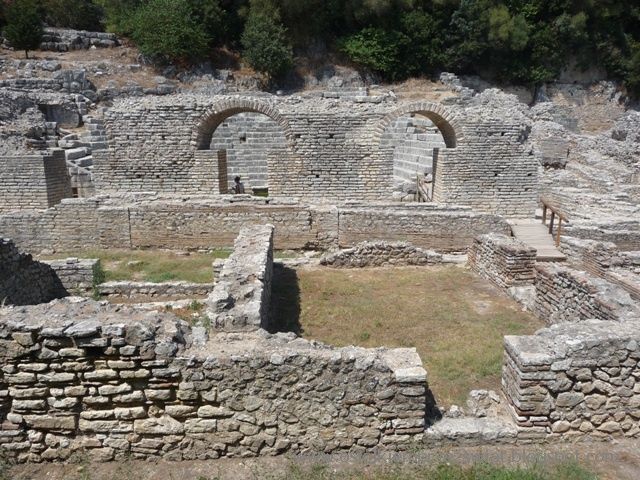 BAŁKANY OSIOŁKIEM - ALBANIA 2011 – zdjęcie 50
