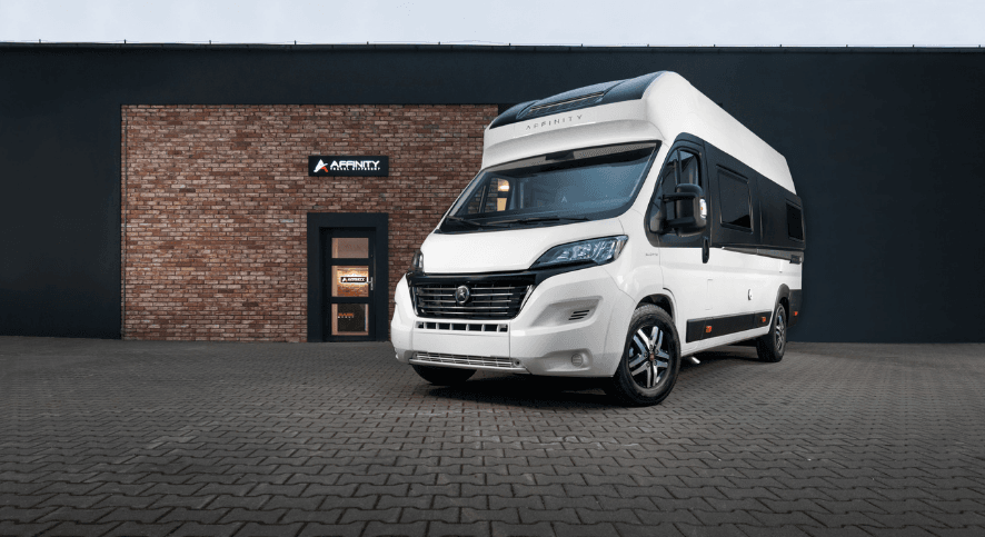 Affinity RV – campervan klasy premium – główne zdjęcie