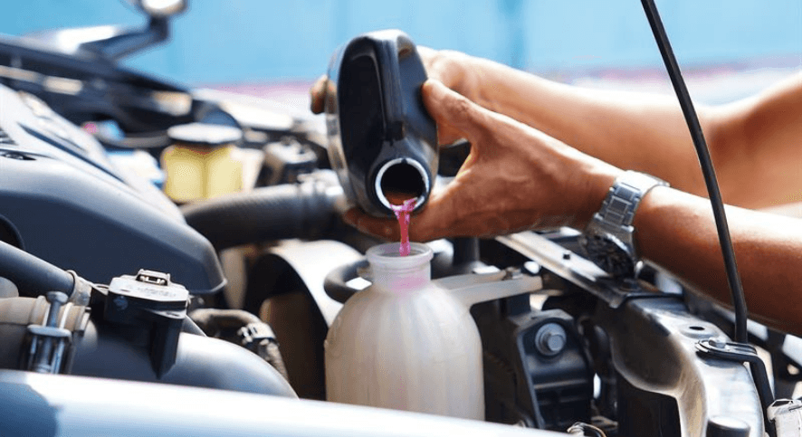 Car operating fluids, what should you pay attention to? – main image