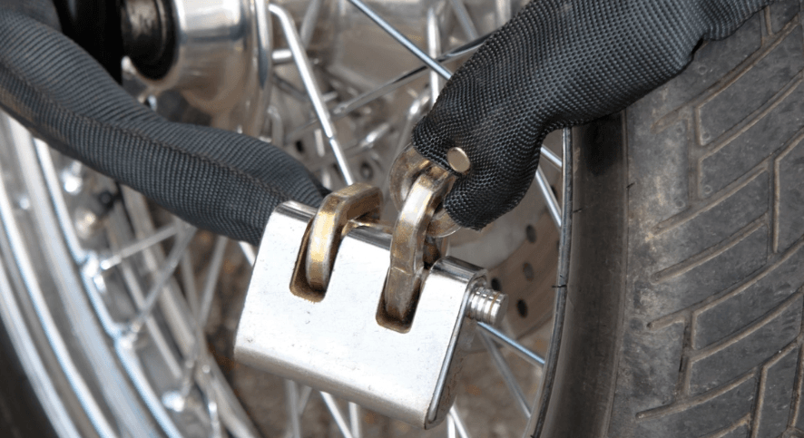 Safety chains - high level of protection for the two-wheeler – main image