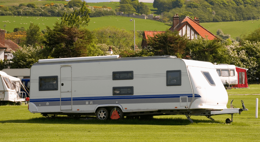 Maneuver, or mover in a caravan – main image