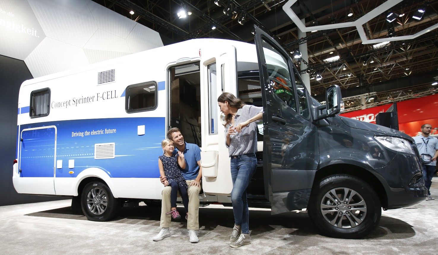 Caravan Salon 2018. The world is our home – main image