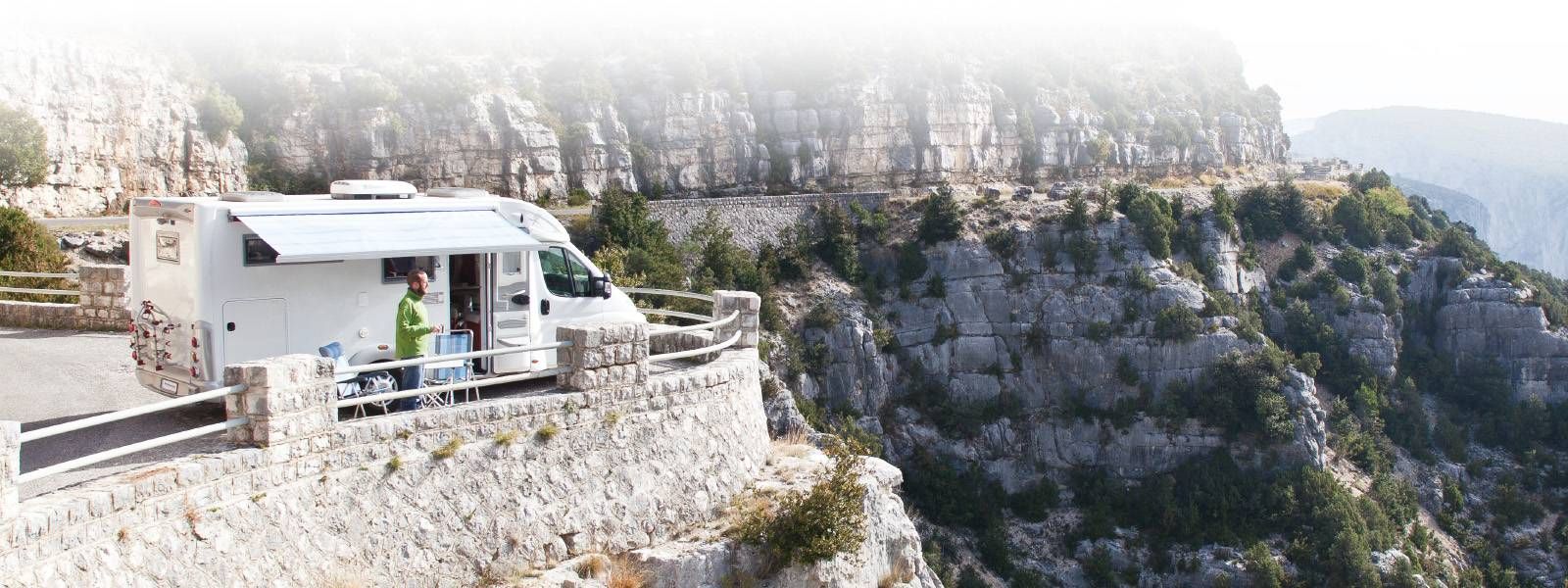 Campervan awnings - protection against rain, sun ... and nosy neighbors! – main image