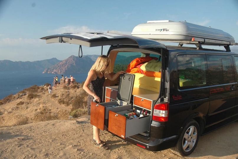 Build a campervan from bricks – main image