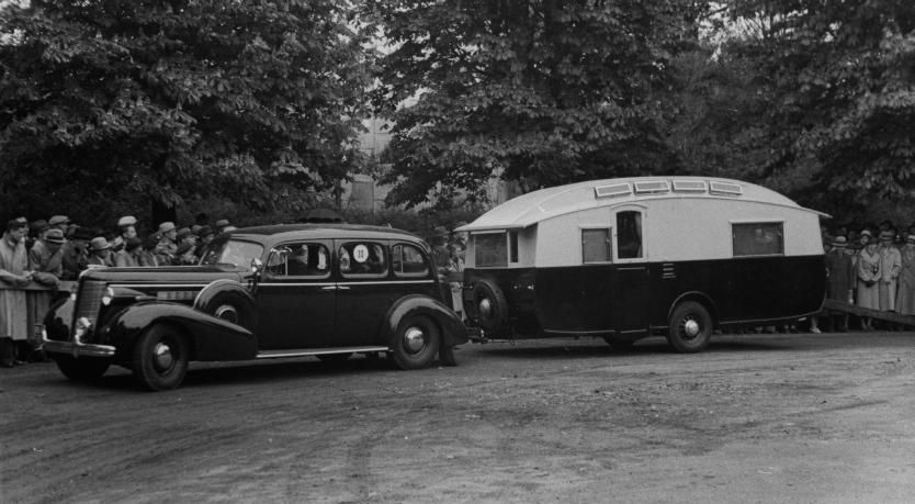 Polish romance with caravanning – main image