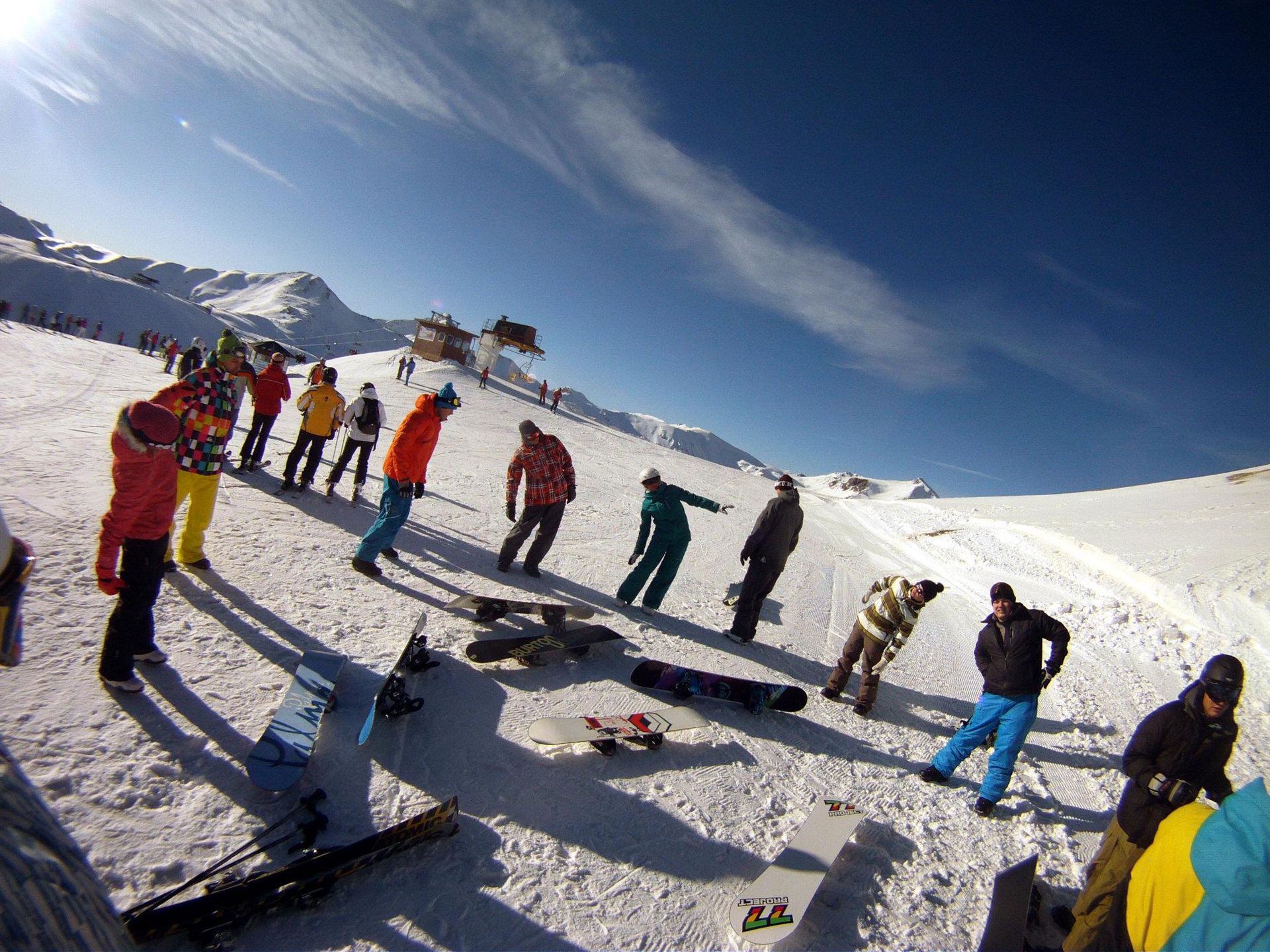 Before you put on your skis, i.e. warming up on the slope – main image