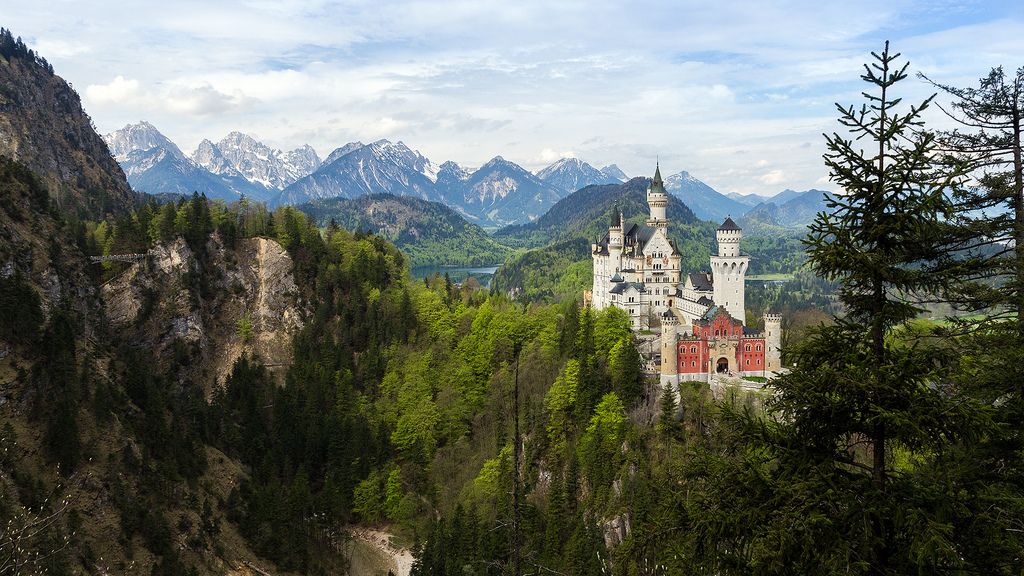 Neuschwanstein - a castle overlooking the lakes – main image