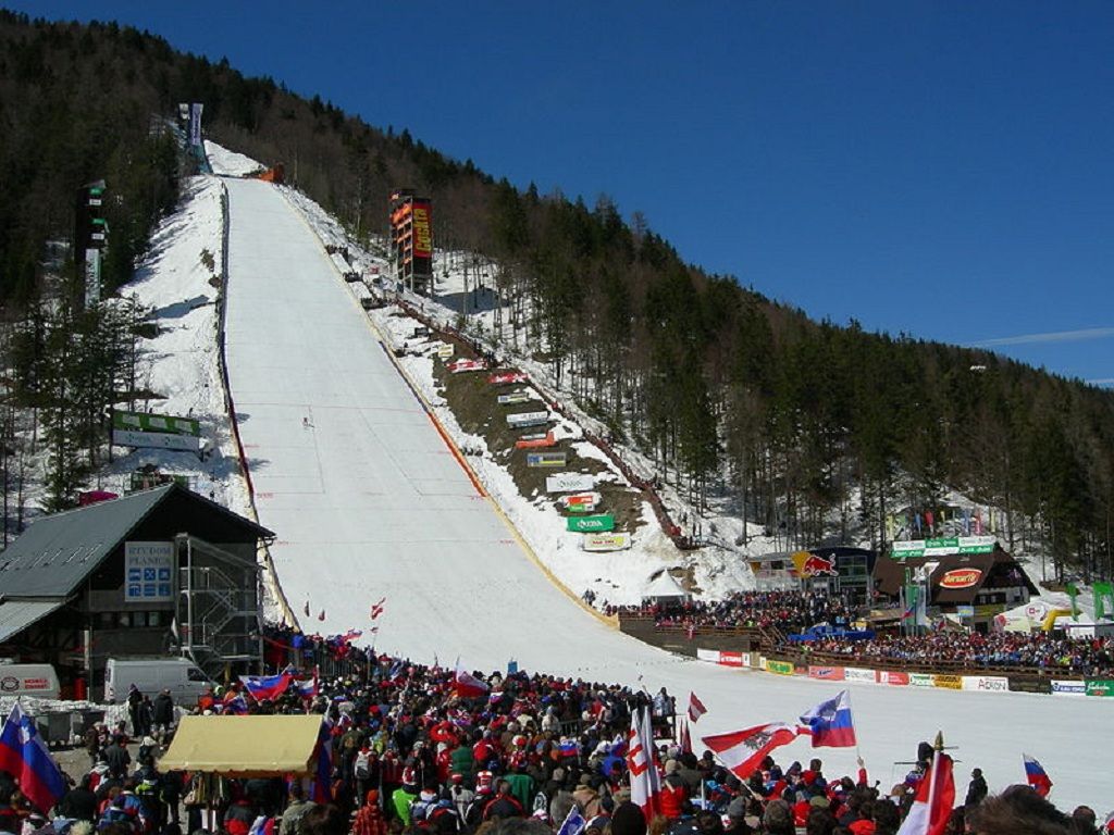 W cieniu alpejskiego kryształu - Planica – główne zdjęcie