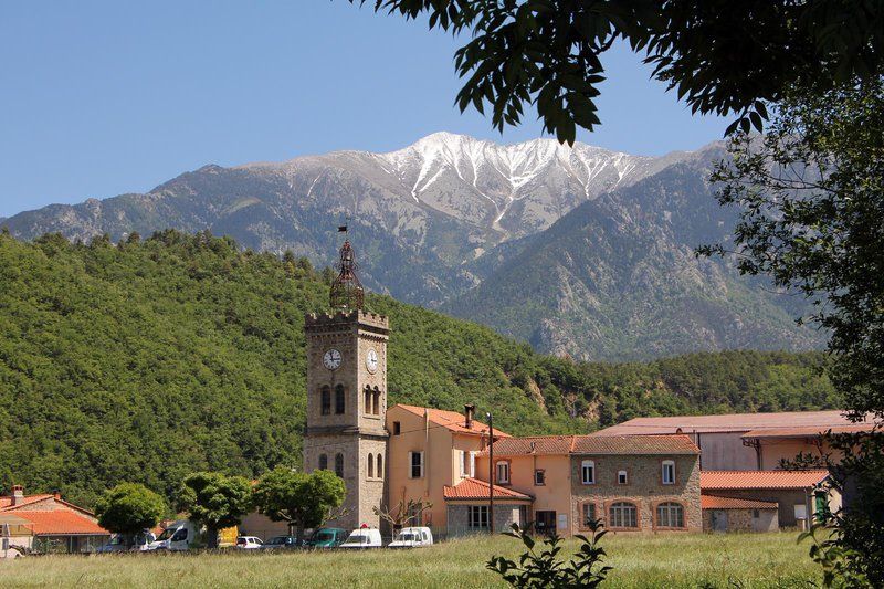 Languedoc-Rousillon - from the Rhone Valley to the Pyrenees – main image