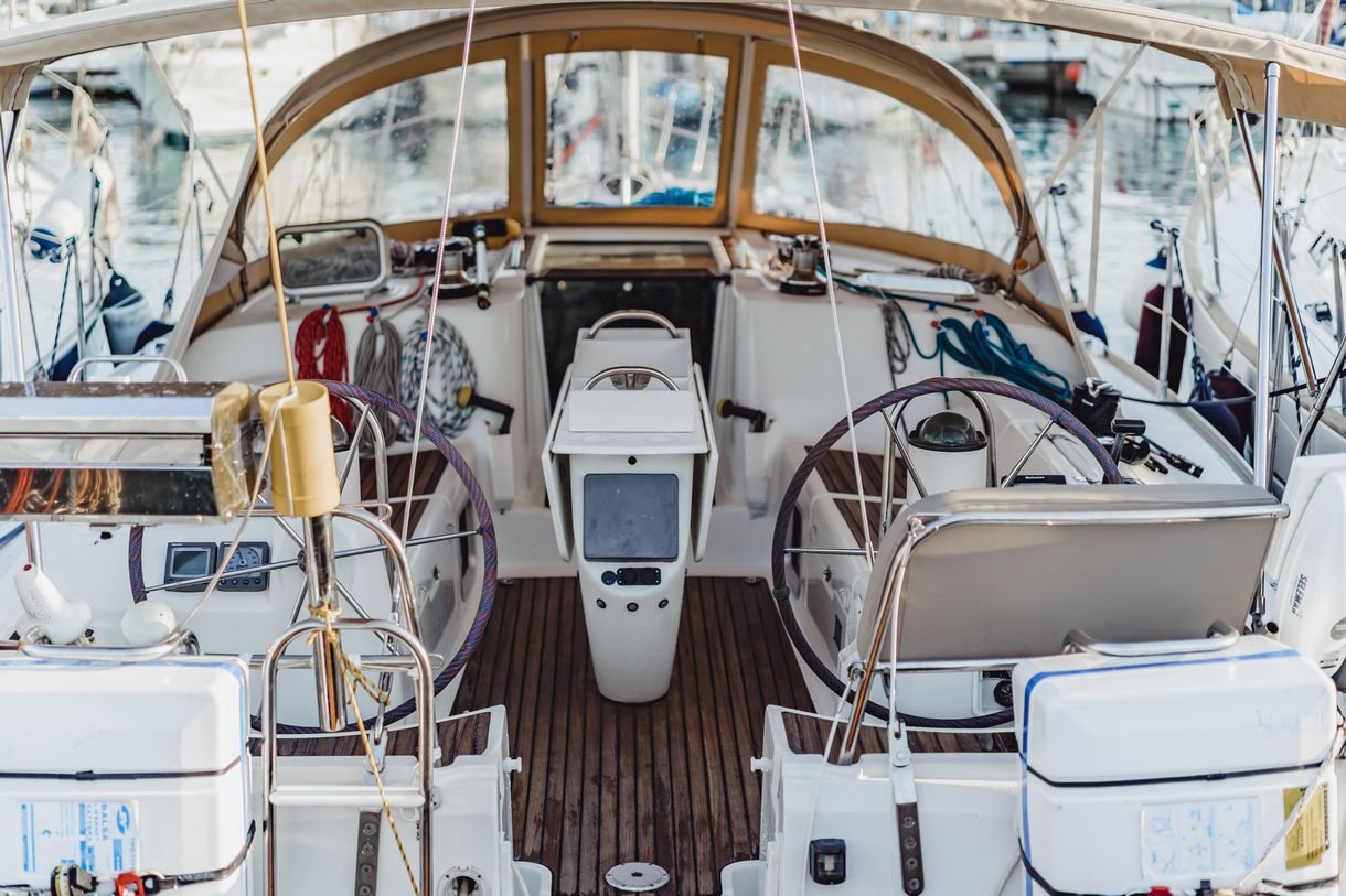 Yacht charter in Spain - when does the sailing season last there? We check! – main image