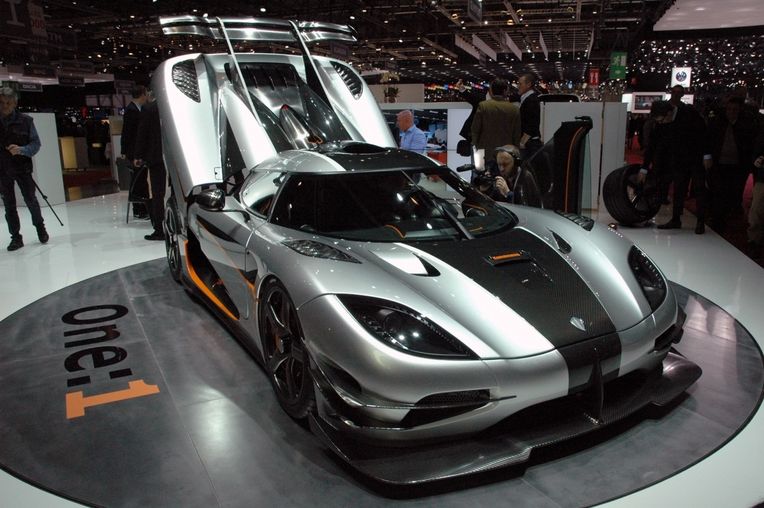 201_koenigsegg-one_1jpg