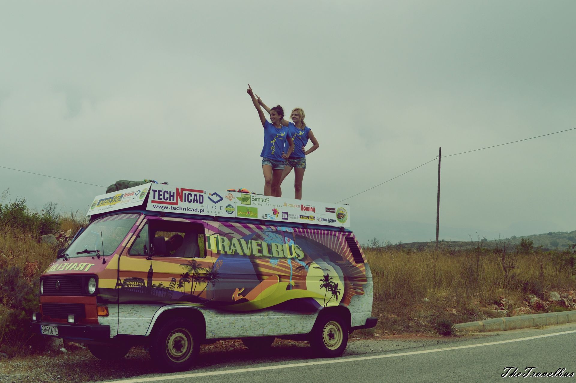 Kasia and Sara on the roof of Bus :)