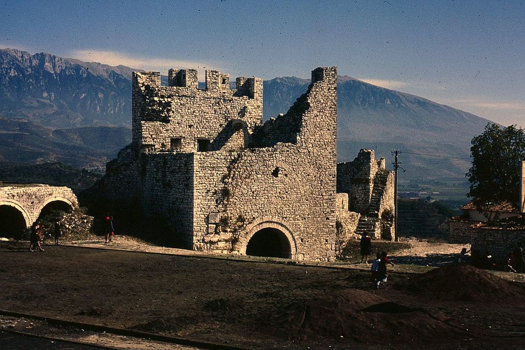berat-castle-peter-curbishley-wwwflickrcom-cc-byjpg
