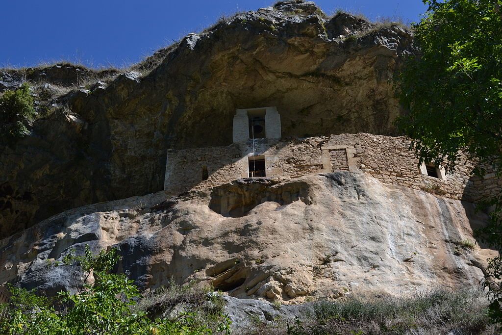 eremo-di-san-bartolomeo-lucadideo-uploadwikimediaorg-cc-by-sajpg