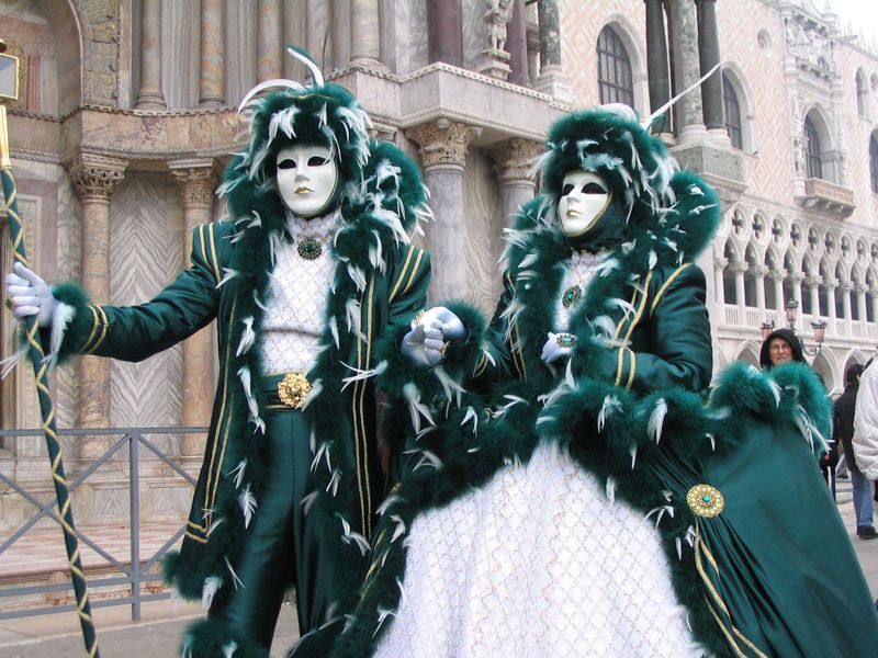 venezia-carnevale-wanbleecommonswiki-wwwcommonswikimediaorg-cc-by-sajpg