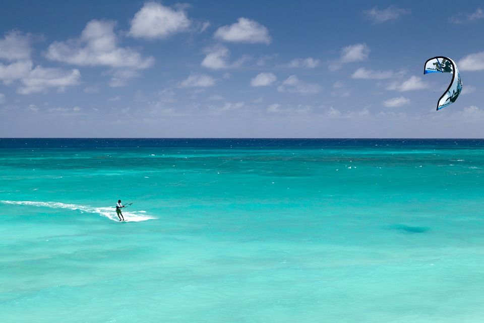 kitesurfing-na-sarydnia-pixabayjpg