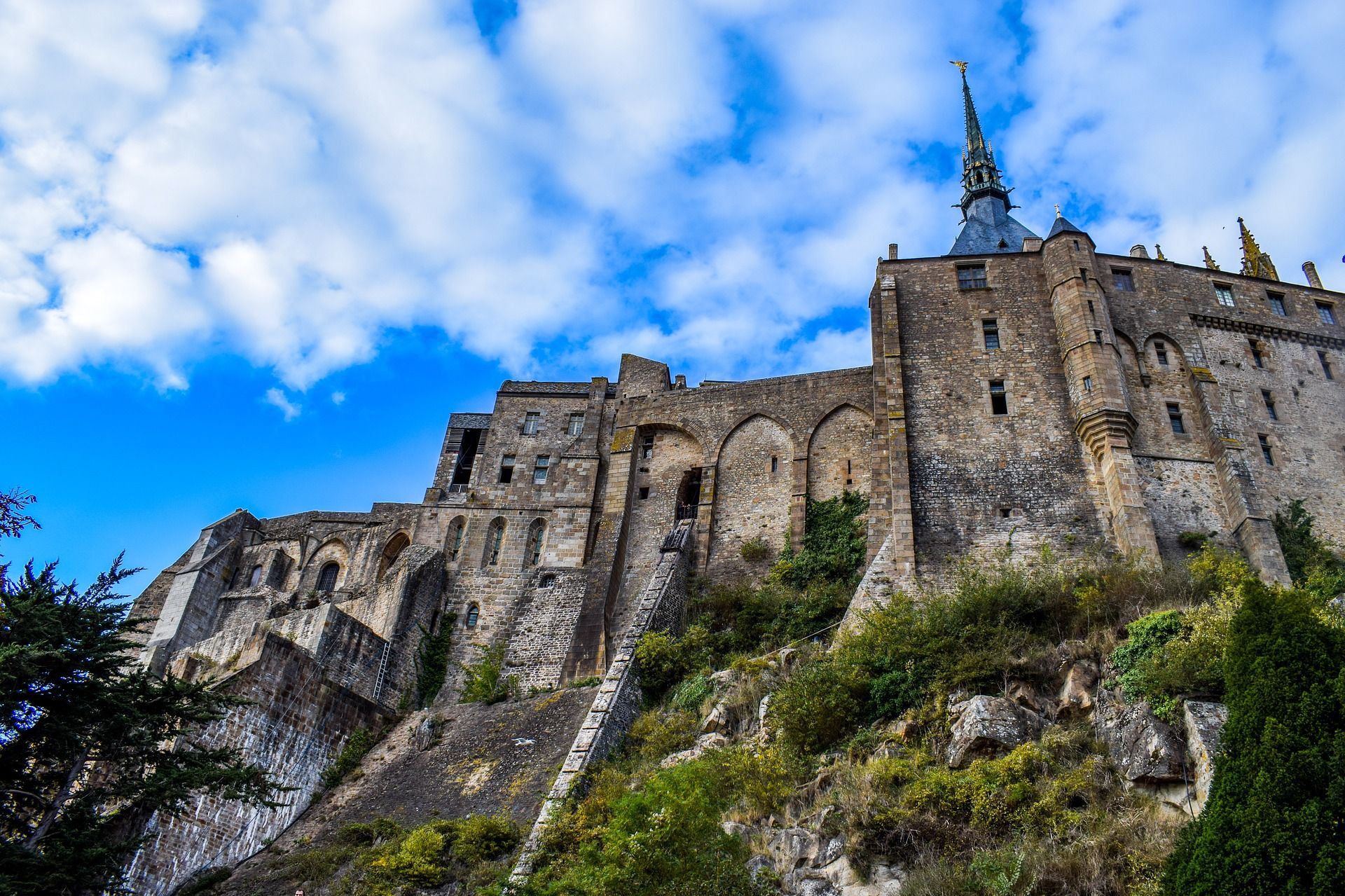 mont-saint-michel-2489375_1920jpg