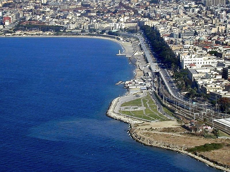 From heel to toe - Reggio di Calabria – image 1