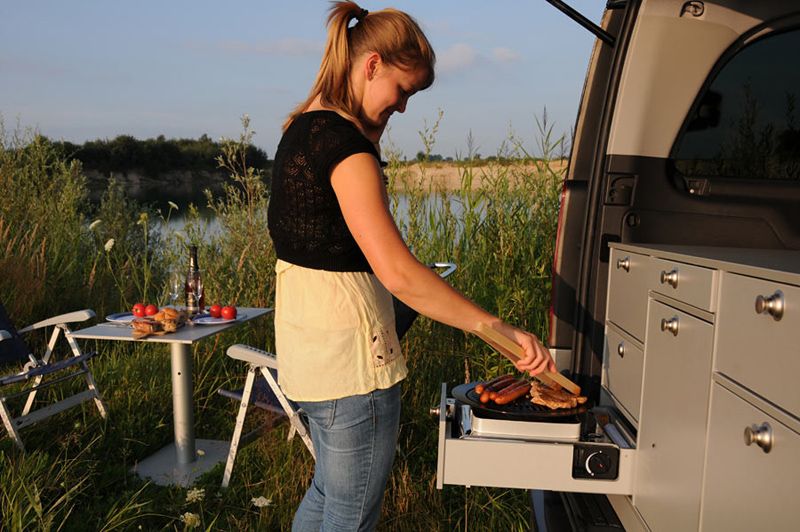 Build a campervan from bricks – image 1