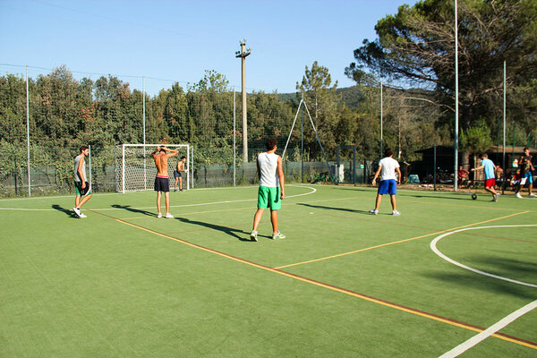 9 kempingów nad Gardą gdzie można wodować swoją łódkę – zdjęcie 5