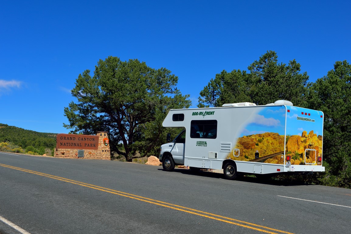 Death Valley and Lake Havasu – image 2