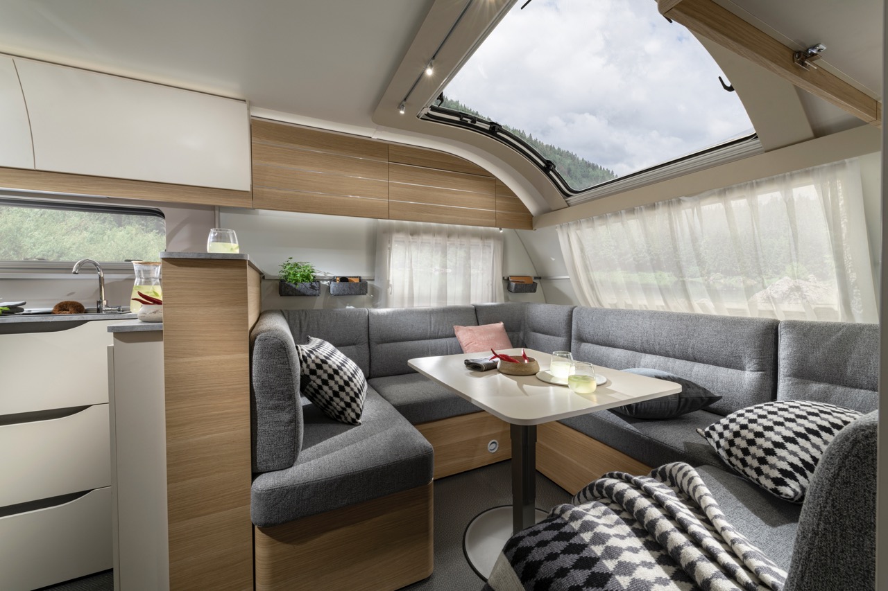 Adria Altea and Adora trailers – comparison – image 5