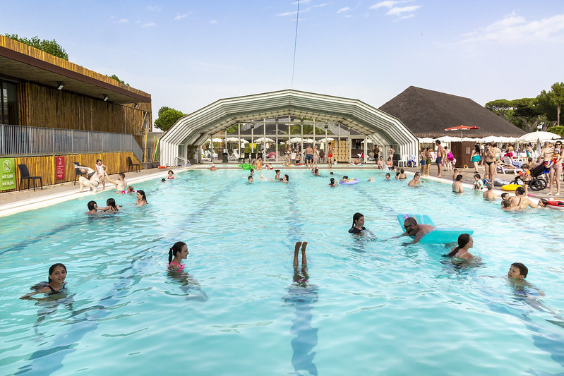 The swimming pool at the Park Albatros campsite