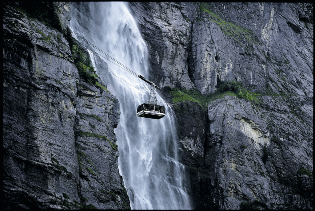 Wodospad Lauterbrunnen-Muerrenbachfall