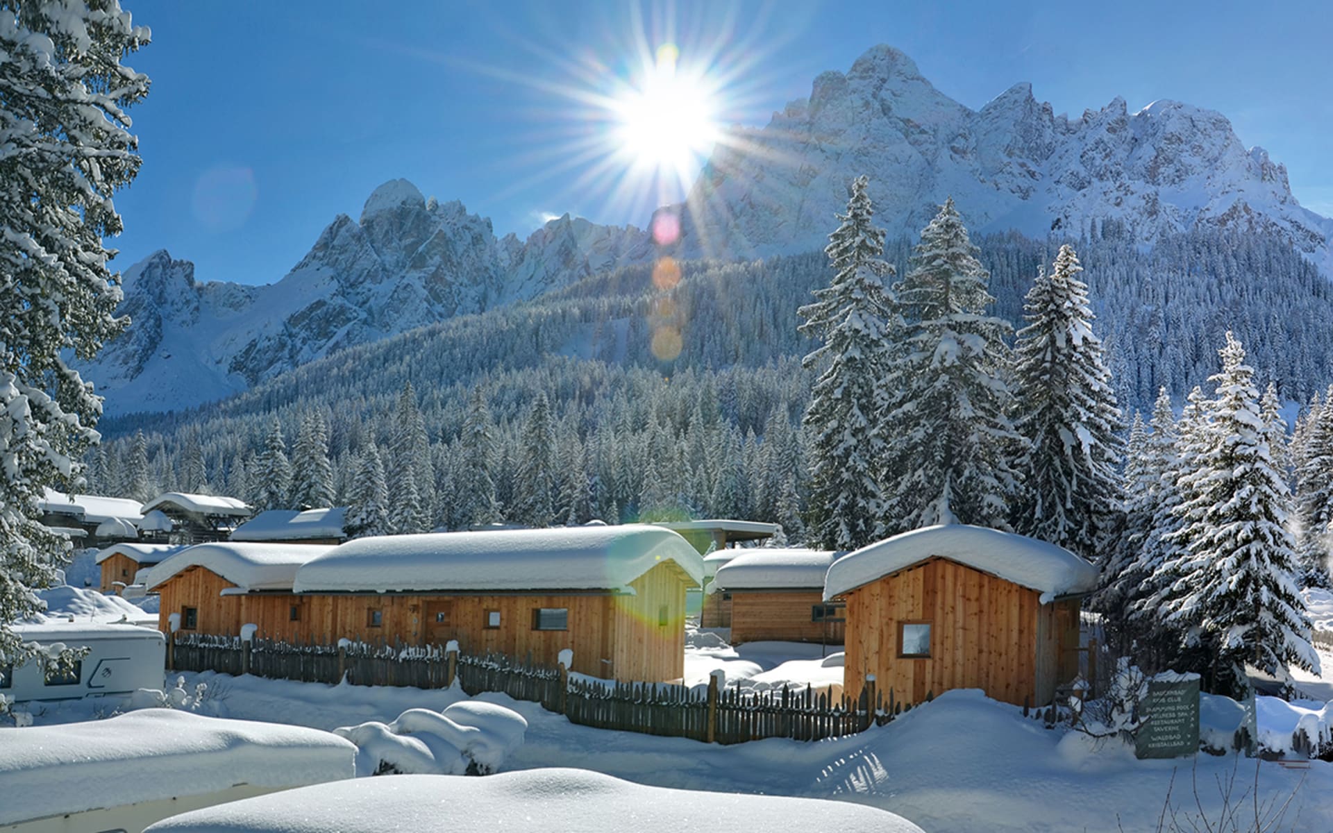 Winter stay in a wooden cottage - Caravan Park Sexten – image 1