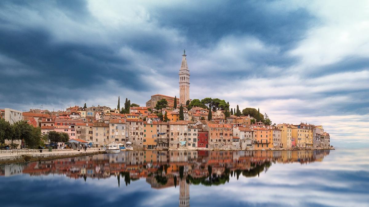 Odkryj uroki rovinj: najlepsze kempingi w Chorwacji nad Adriatykiem – zdjęcie 1
