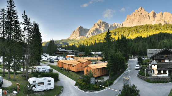 Najlepsze campingi w Dolomitach - wakacje w górach – zdjęcie 1