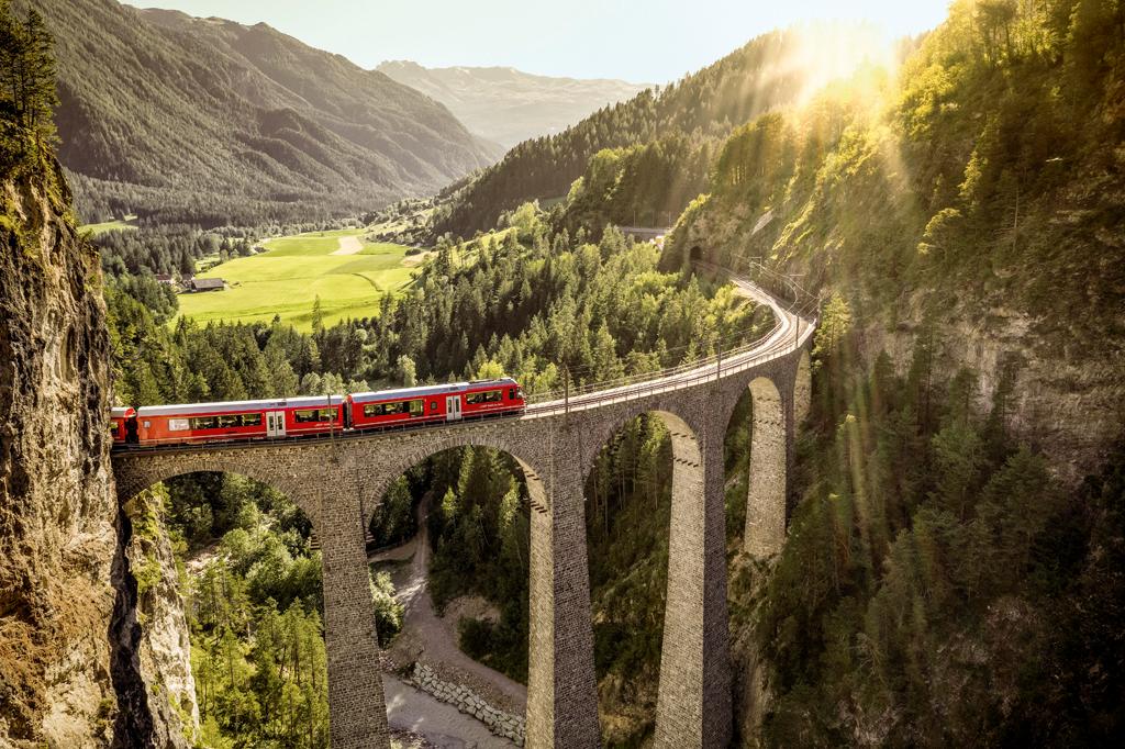Pociągiem przez Szwajcarię  – zdjęcie 1