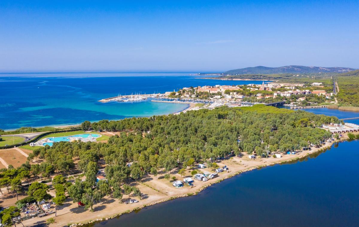 Camping Village Laguna Blu – wakacje nad Morzem Śródziemnym – zdjęcie 1
