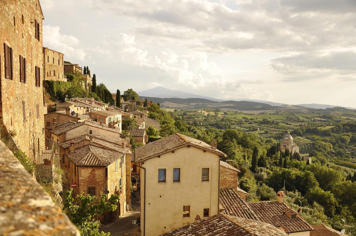 Relax in sunny Tuscany – image 1