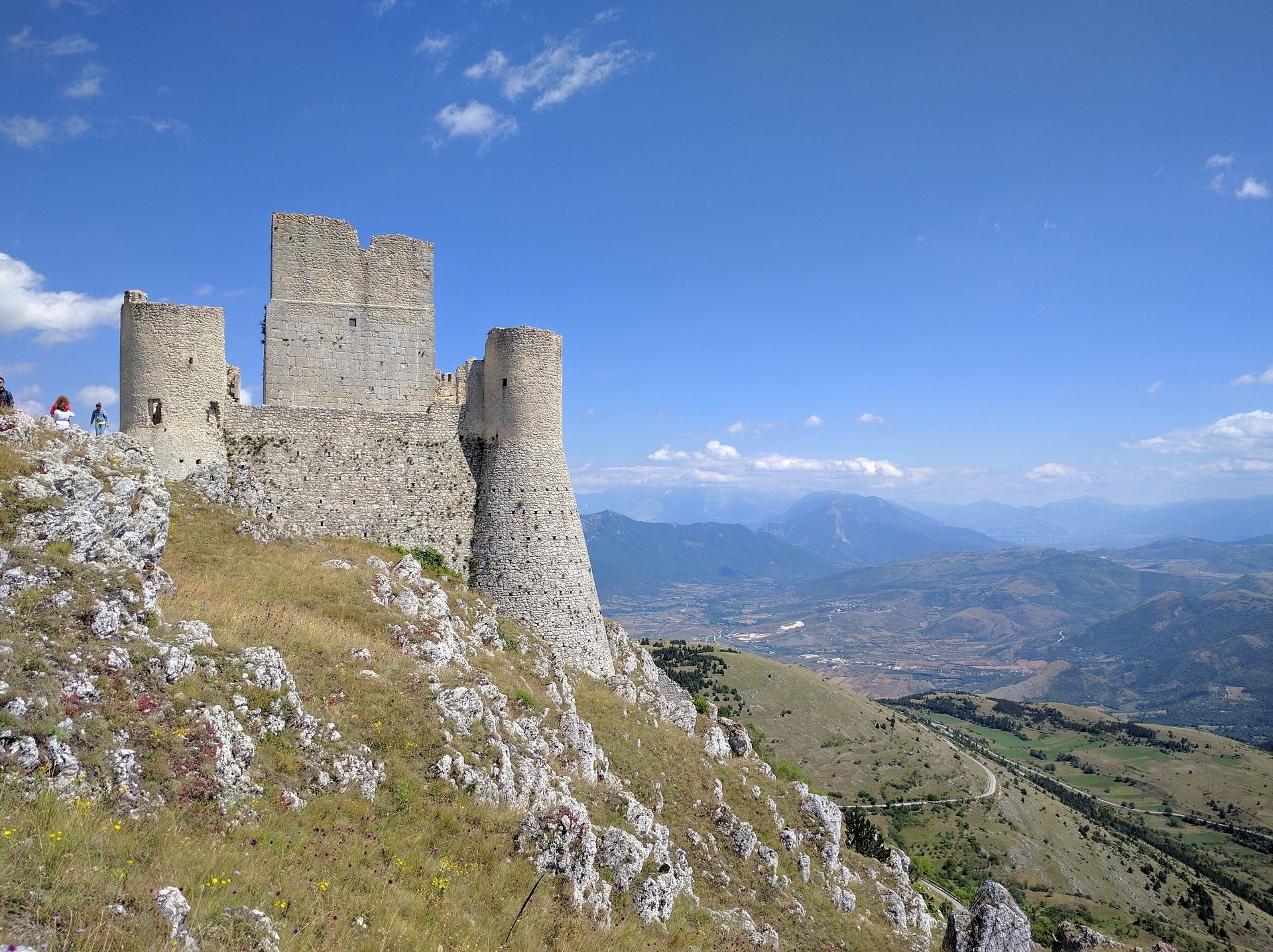 Abruzzo for nature and history lovers – main image
