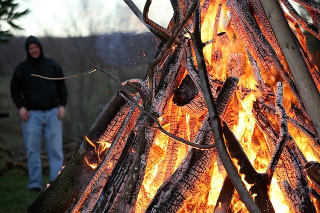 How to light a fire in a different way than usual? – image 1