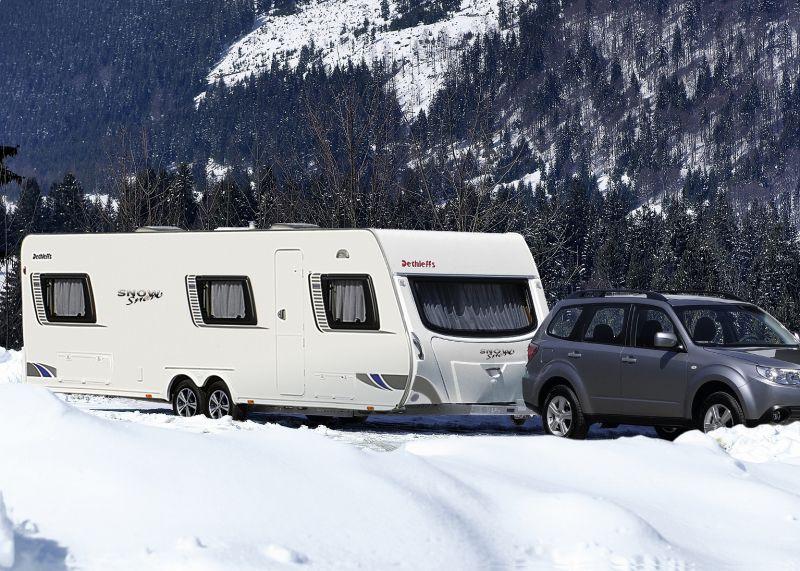 Winter driving technique, or how to master a motorhome or a car with a trailer? – image 1