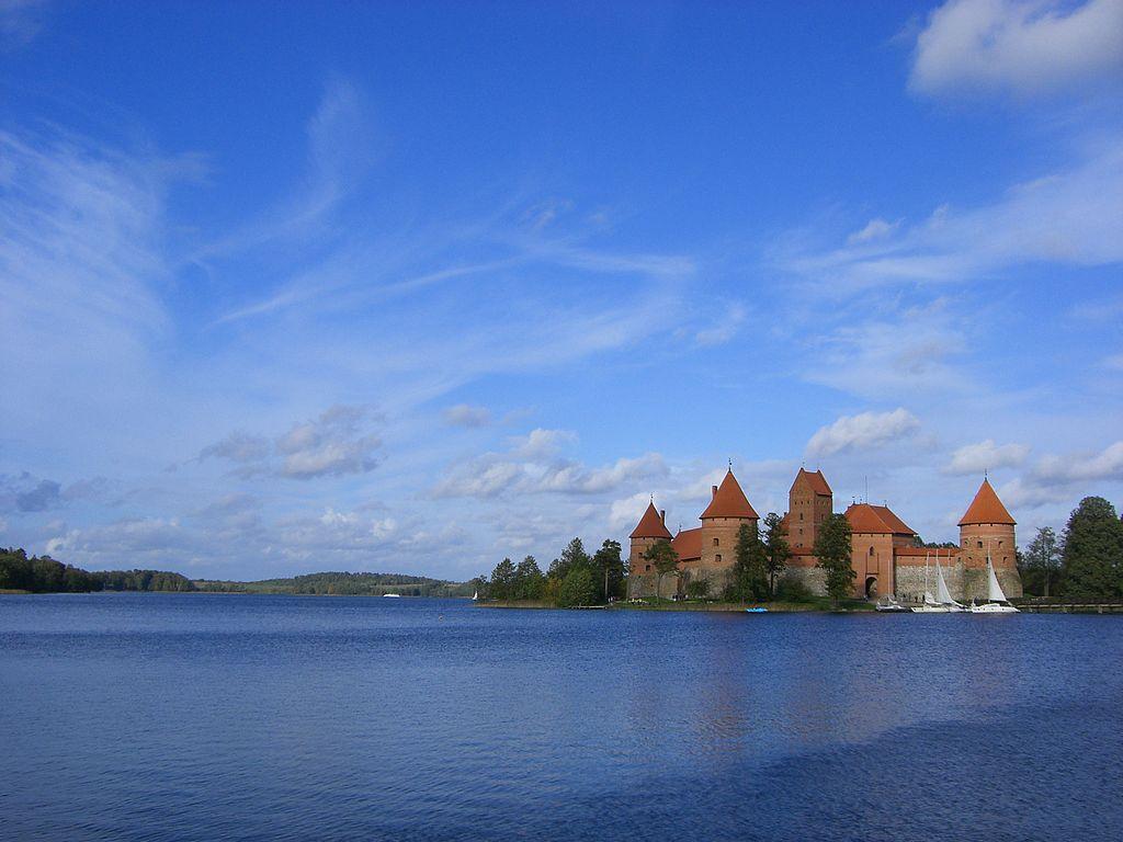 The land of 32 lakes - Trakai – image 1