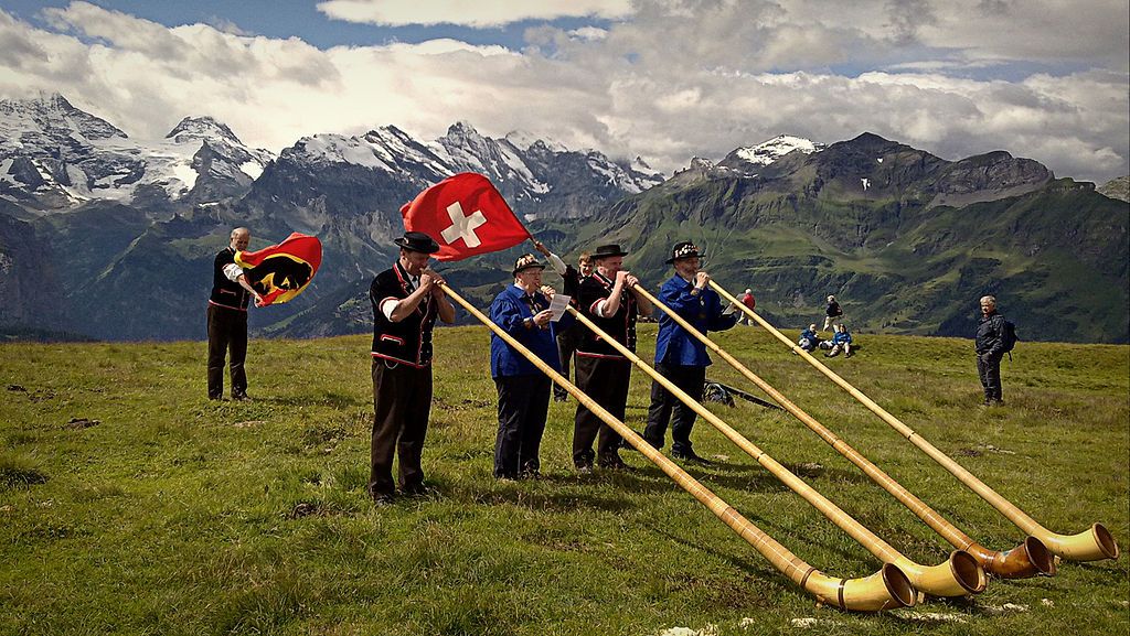 Moc serwatki w szwajcarskim Interlaken  – główne zdjęcie
