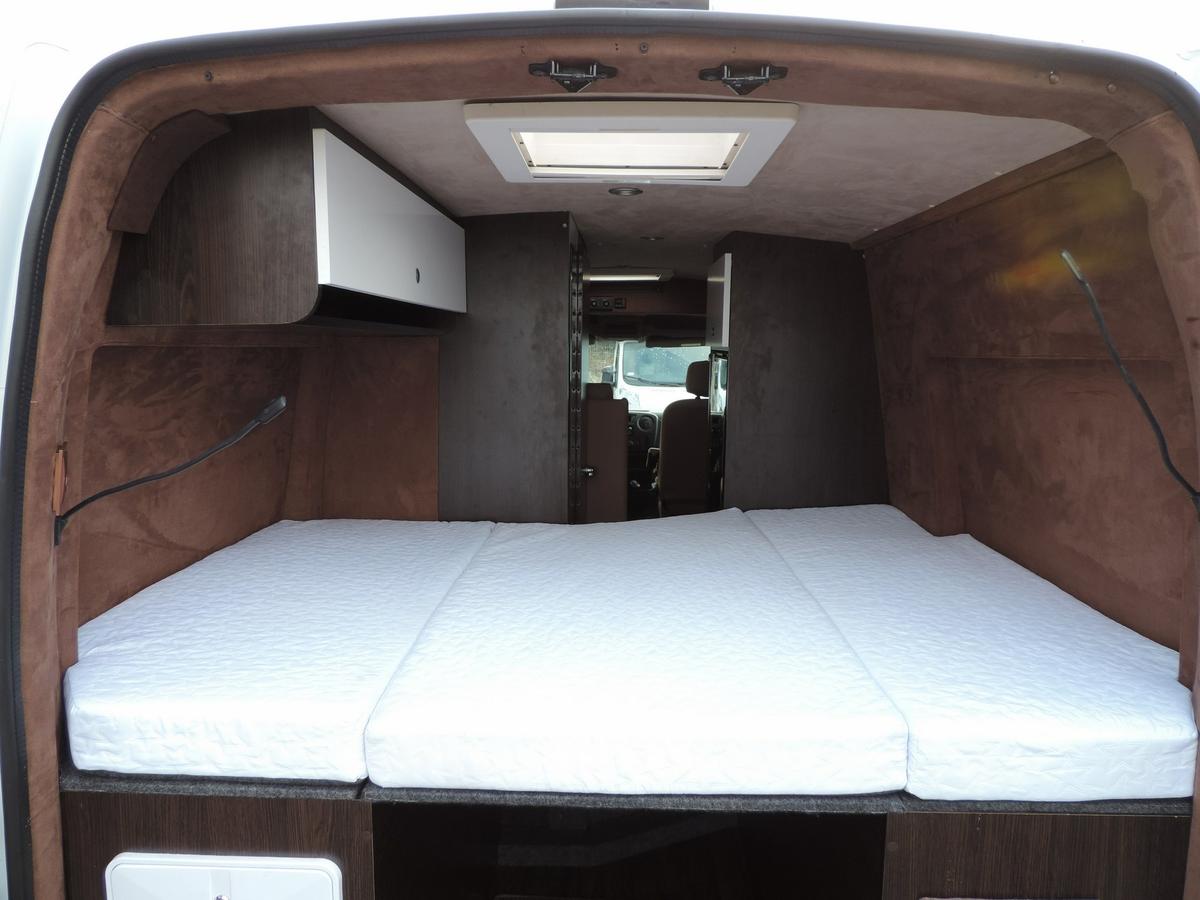 Kamper Inna marka Master Campervan 4 osobowy 2x Klima ISOFIX  – zdjęcie 4