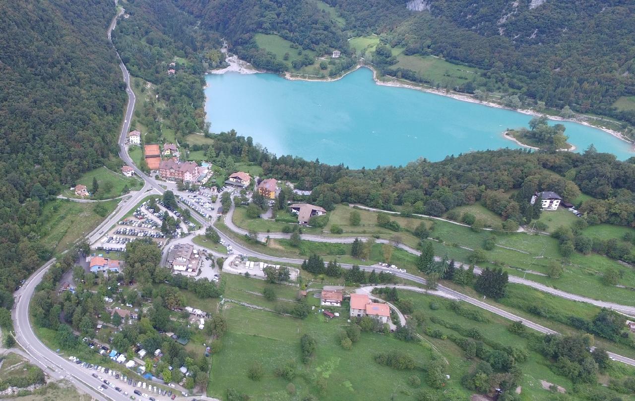 Jezioro Garda - Camping Lago di Tenno – zdjęcie 2