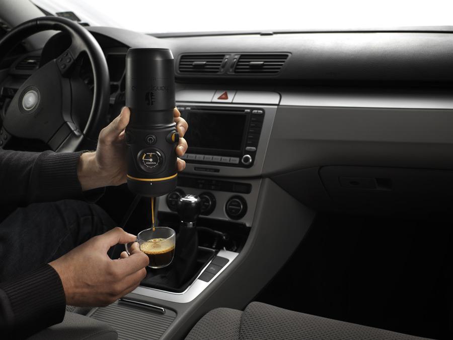 Coffee machine in the car – image 4