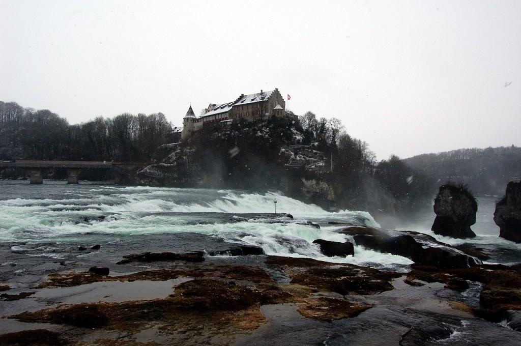 Rheinfall - Europejska Niagara – zdjęcie 3
