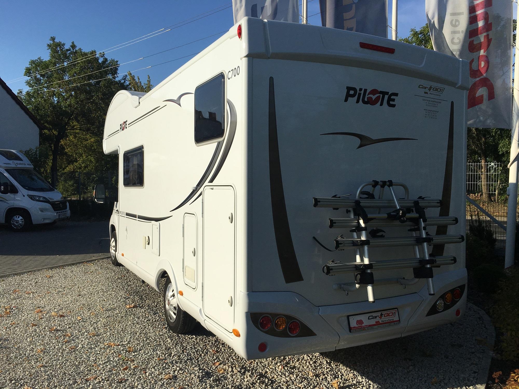 Family motorhome with an alcove by Pilote – image 1
