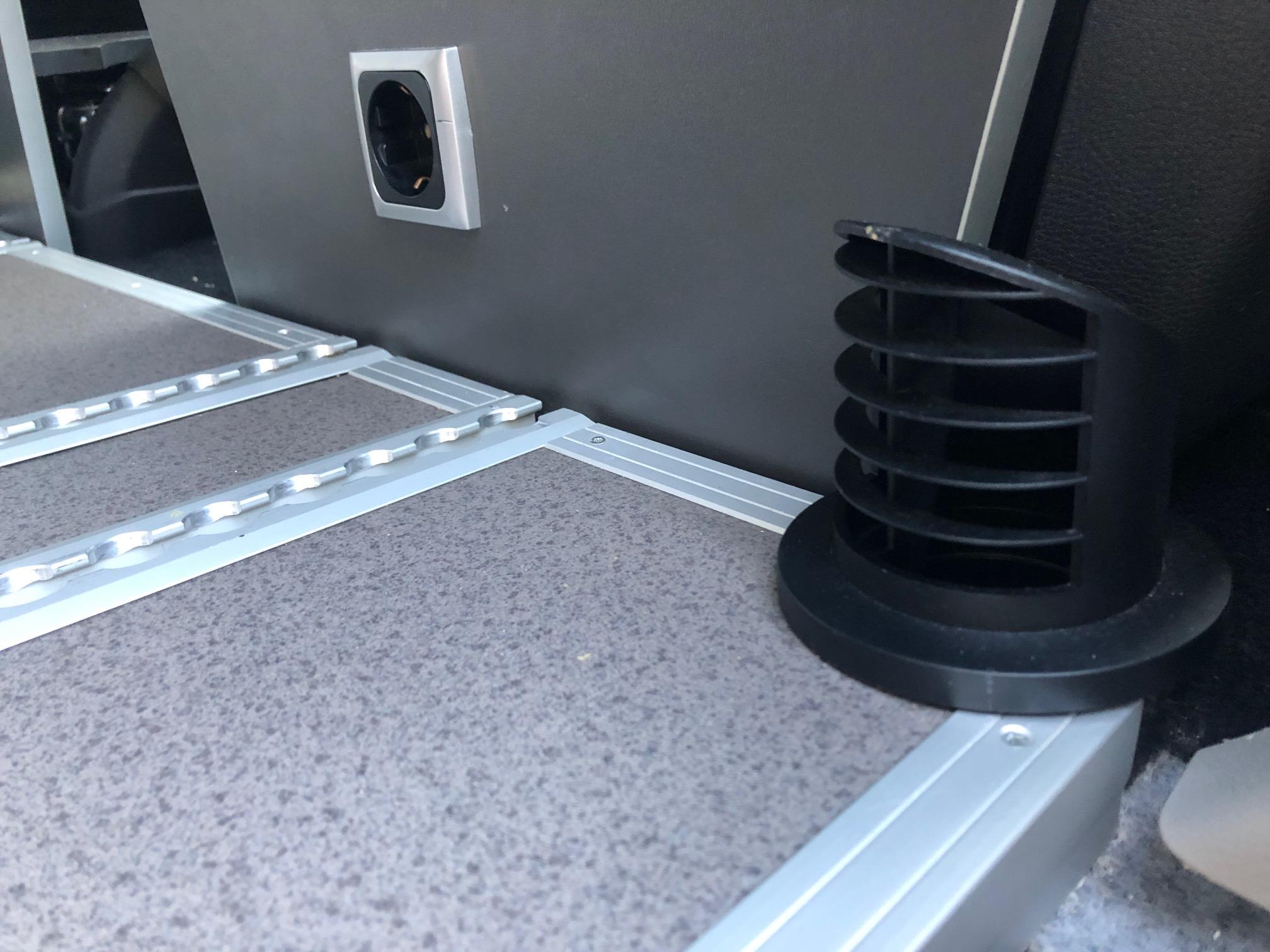 Auxiliary heating in the car – image 2