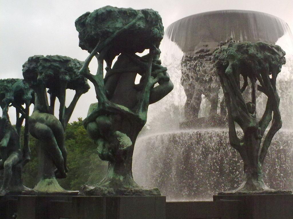 Vigeland Park - a child of stone and bronze – image 4