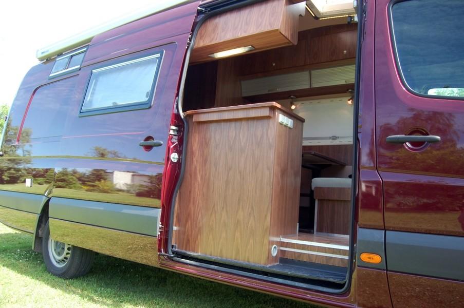 How to turn a van into a motorhome? – image 2