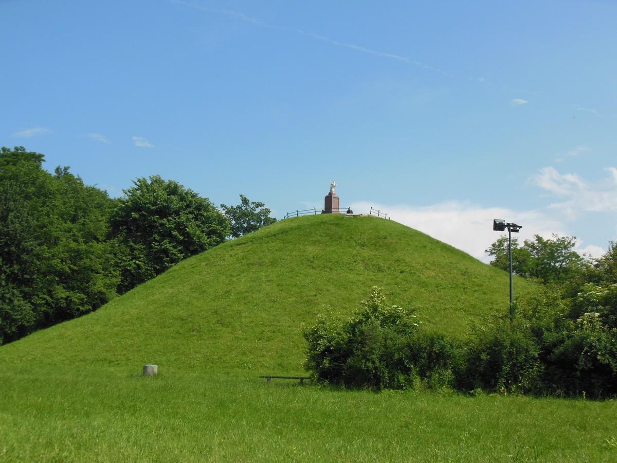 Secrets of Krakow Mounds – image 3