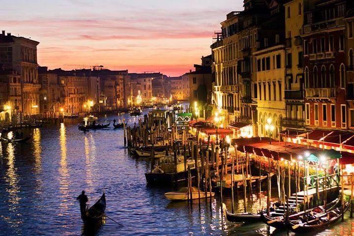 When dusk falls in Venice ... – image 1