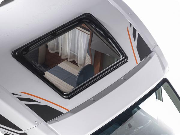 Weinsberg motorhome - lots of different interiors – image 1